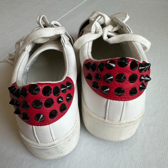 Steve Madden White Platform Sneakers w/ Red & Black Stripe Detail/Studs Size 6 - Picture 4 of 9